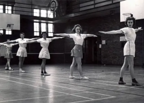 Calisthenics and the Fitness Craze of the 1950s